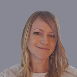 Corporate style head and shoulders portrait of Gemma Johns, Safety Investigator at the health Services Safety Investigations Body (HSSIB).